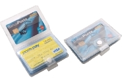 Art. FS283N, Portatessera 24 tasche in PVC con chiusura con bottone in plastica.